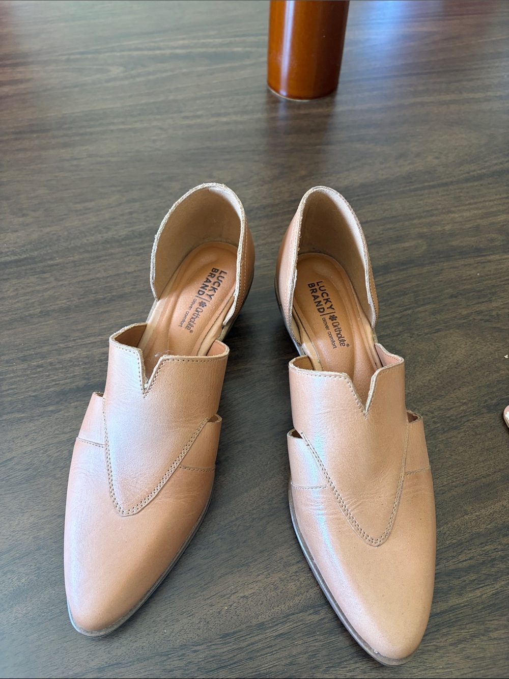 Lucky Brand Taupe Leather Pointed D'Orsay Flats wide width